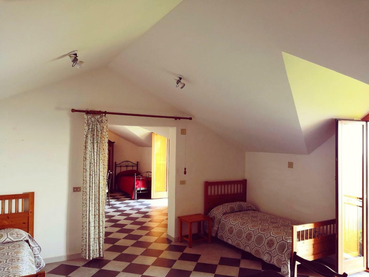 Agriturismo Il Castagno Villa Аджерола Екстериор снимка